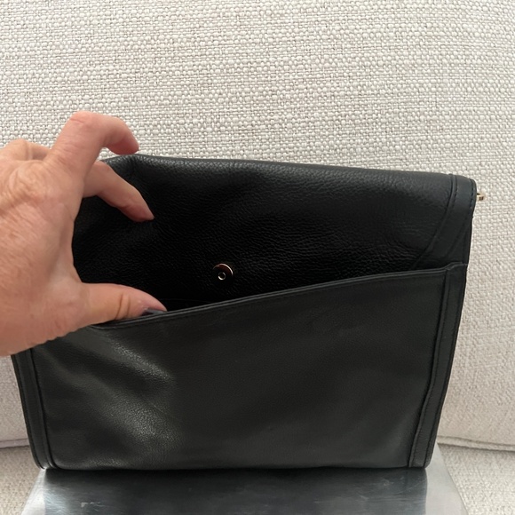 Tory Burch Amanda Flat Crossbody - Picture 8 of 9